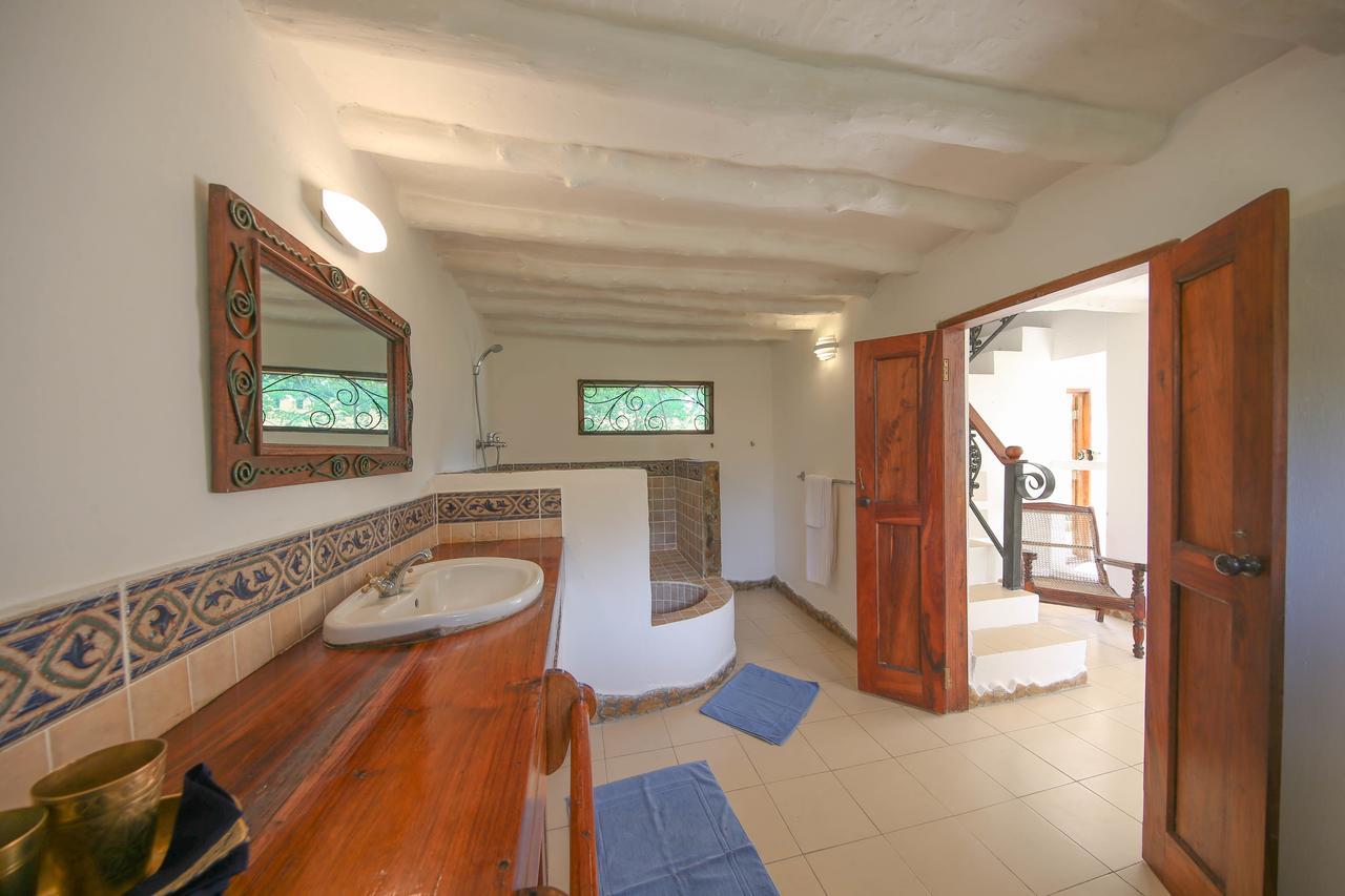 Kinasi Lodge Utende Εξωτερικό φωτογραφία